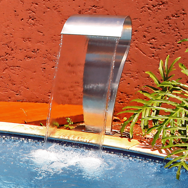 cascata-de-piscinas-sodramar-modelo-canyon-aco-inox